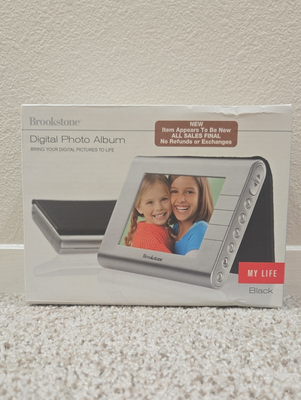 Brookstone My Life Digital Photo Album Frame Black NEW in Box